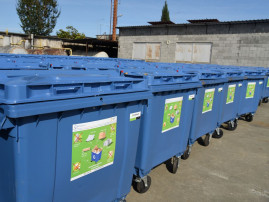 Waste containers and other equipment for Georgia - 1